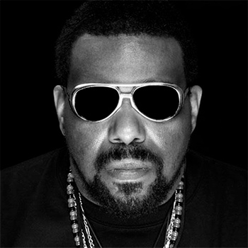 Afrika Bambaataa - Biografía y discografía, todos los álbumes y canciones Afrika Bambaataa