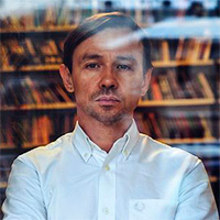 Biografía Дельфин
