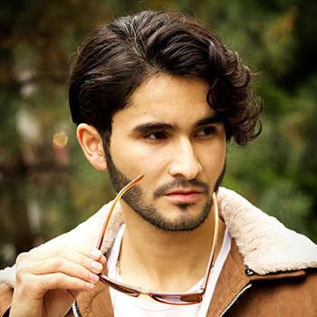 Biografía Umar Keyn