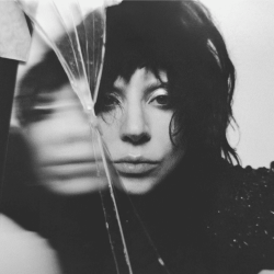 Portada Lady Gaga - LoveDrug