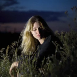 Portada Sophi LOZINA - На коліях