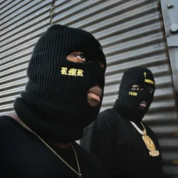 Portada Akon & RMR - Too Cold