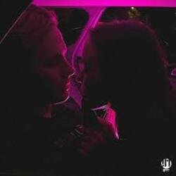 Portada CHECKNI & I’M DARYA - Танцуй