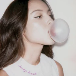 Portada Olivia Rodrigo - drop dead