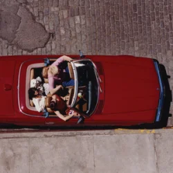 Portada Carlita & SOFI TUKKER - Manhattan